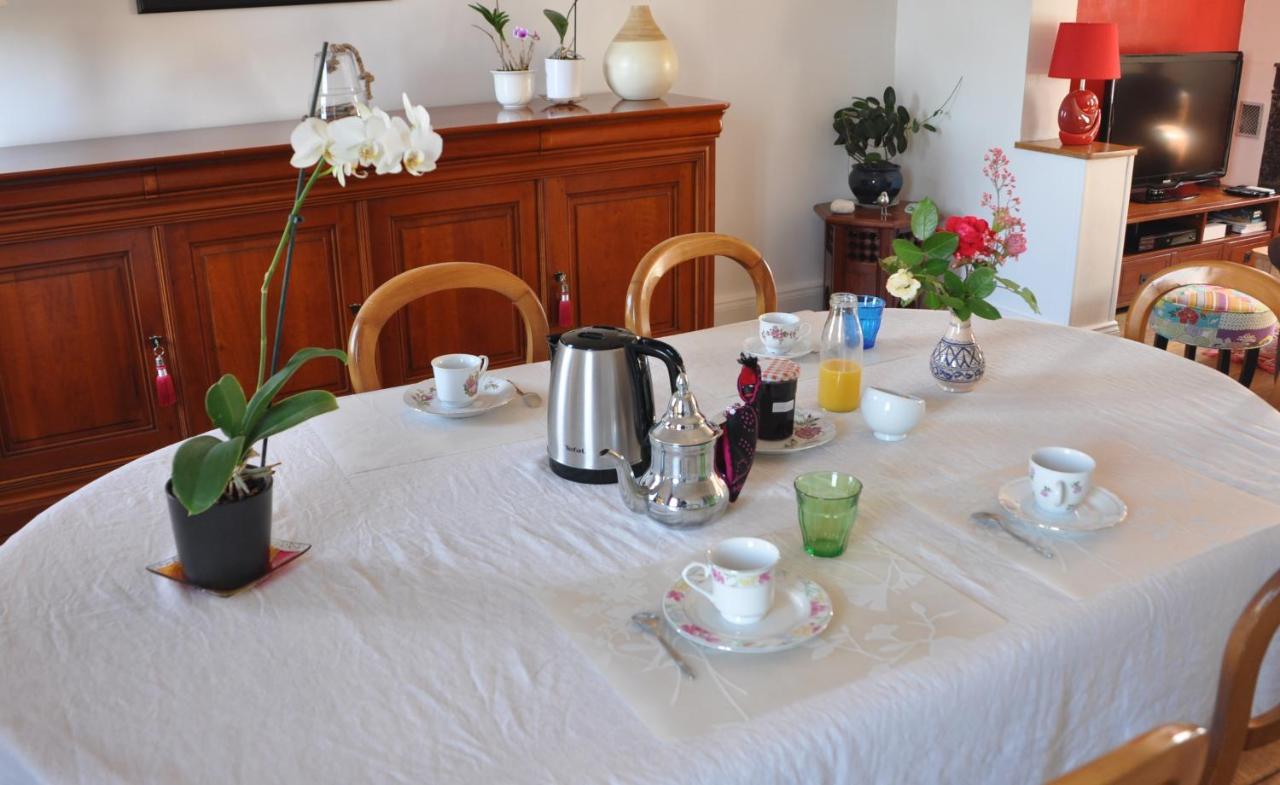 La Pie Grieche Bed & Breakfast Lucquy Eksteriør bilde