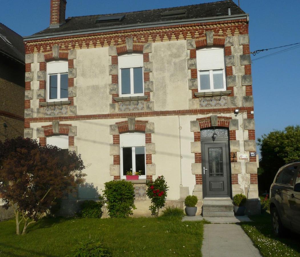 La Pie Grieche Bed & Breakfast Lucquy Eksteriør bilde